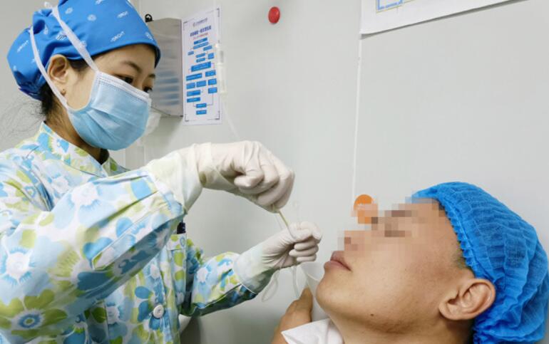 300度近視拖到900度近視，近視手術(shù)是什么感受？